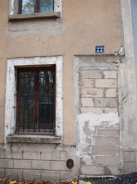 jiemve, le temps d'une pose, le vieux village, Goussainville, maison abandonnée, maison murée