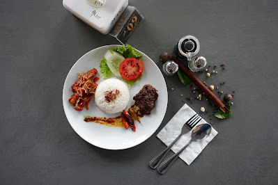 Savoring the Rich Flavors of Indonesian Traditional Food