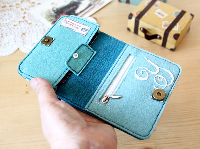 Felt Wallet Sewing Tutorial in Pictures.