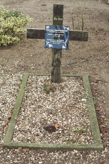 Graf Johannes Lambertus Grintjes, echtgenoot van H.P. Bosman. begraafplaats H. Martinus, Herwen. Foto: Robert van der Kroft