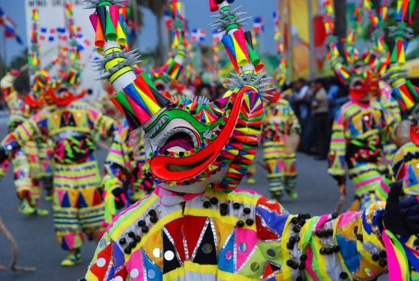 Republica Dominicana ya está en carnaval:El pais bailará en la calle de noche y de día