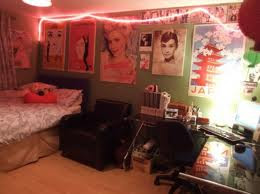 Teen Bedroom Wall Designs