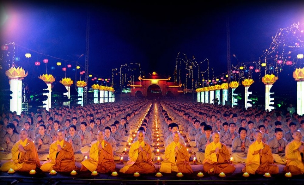 The 100 best photographs ever taken without photoshop - Amitabha Buddha Day, Vietnam