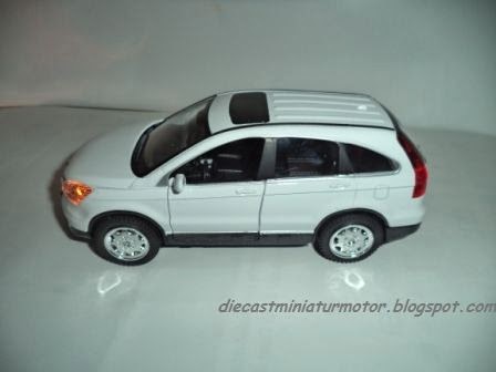 Diecast Mobil  Honda  CR V  Mainan Replika Miniatur Skala 1 