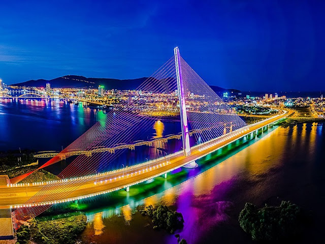 Da Nang - City of the Bridges 3