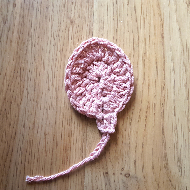 Balloon applique - quick and easy crochet project