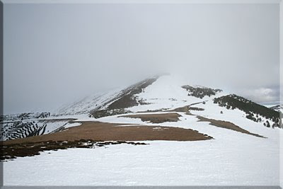 También San Lorenzo está escondido entre las nubes