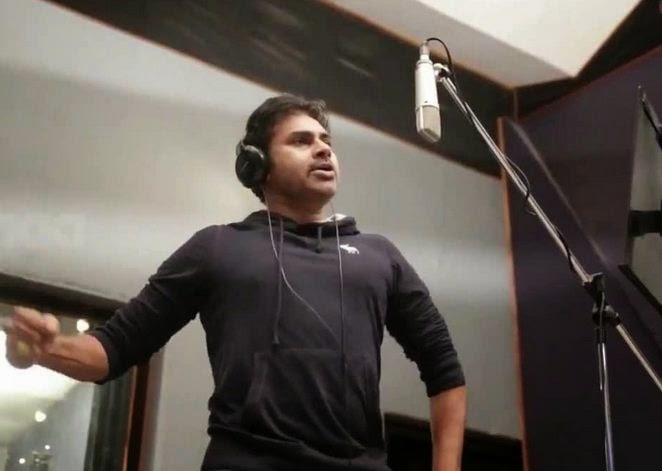 Tollywood-Hero-pawan-kalyan-singing-photos