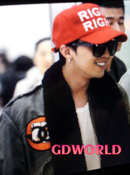 G-Dragon at Gimpo Airport