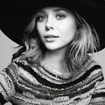 Elizabeth Olsen Foto 16