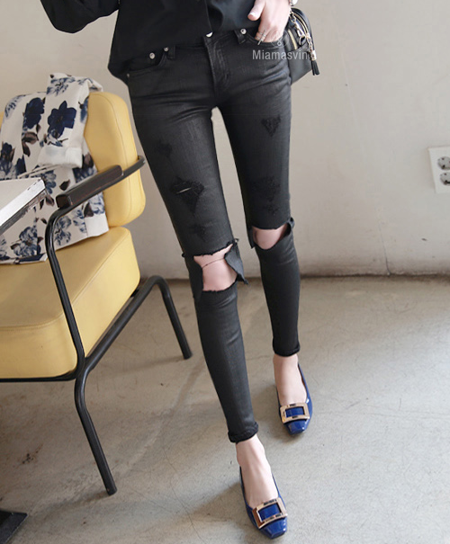 Torn Black Skinny Jeans