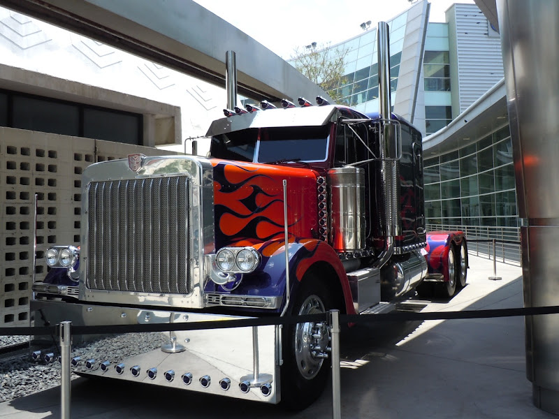 Optimus Prime truck Transformers 3