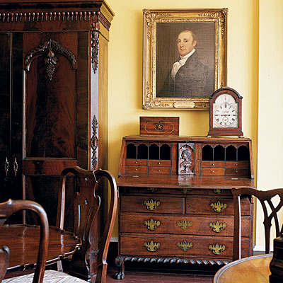 Antique Bureau Furniture on Martha Moments  Cleaning Antique Wood Furniture