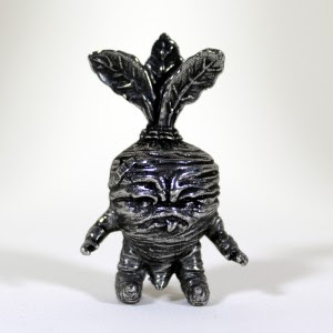 San Diego Comic-Con 2015 Exclusive Antique Silver Baby Deadbeet 1.5” Pewter Mini Figure by Scott Tolleson