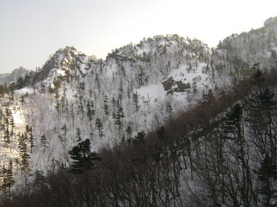 Pemandangan gunung dari cable car