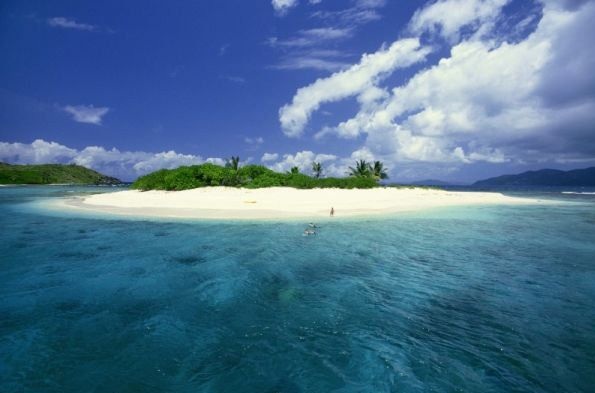 Sandy Cay Beach