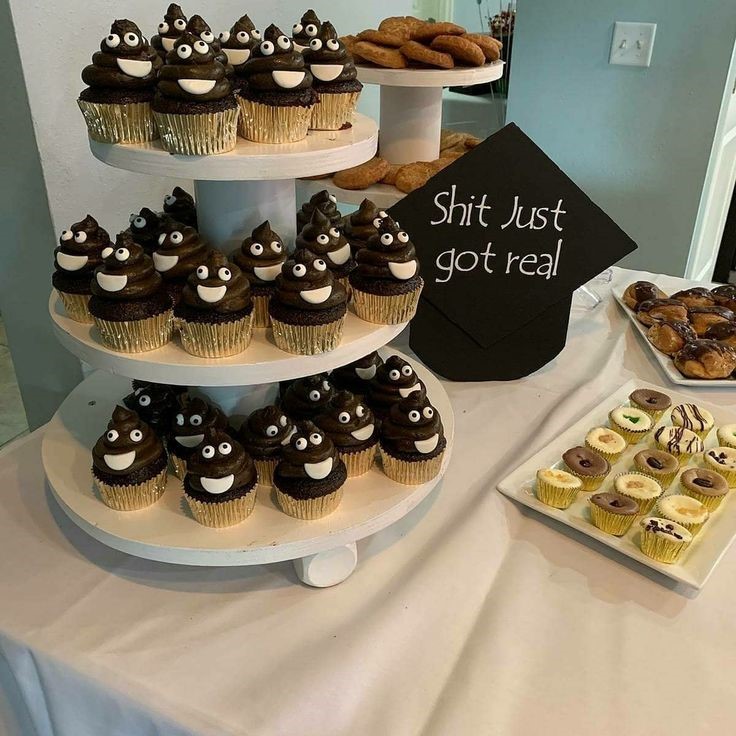 Boys Grad Party cupcakes Ideas