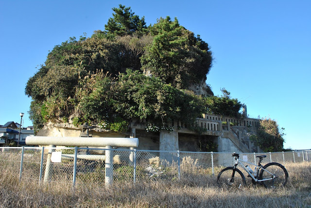 日立市河原子海浜公園_烏帽子岩