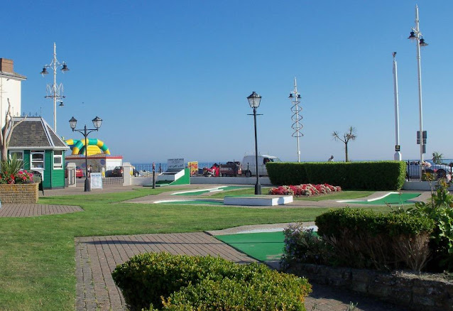 Crazy Golf in Bognor Regis