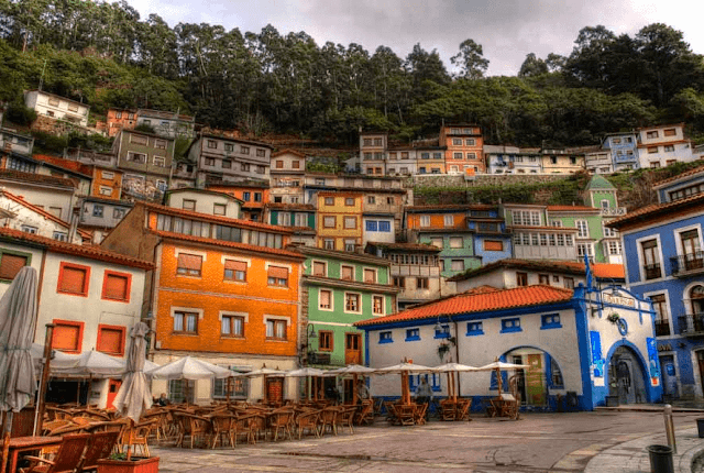 Cudillero precioso pueblo pesquero en Asturias