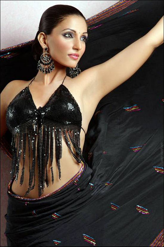 Gorgeous Indian Model Navina Bole
