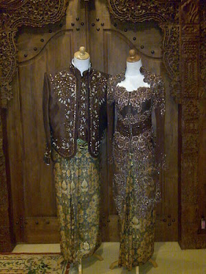 Model Kebaya Pengantin 2012