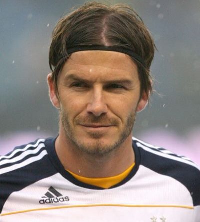 20 Gaya  Rambut  Keren David  Beckham yang Selalu Menjadi 