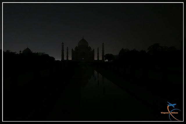 visita noturna ao Taj Mahal