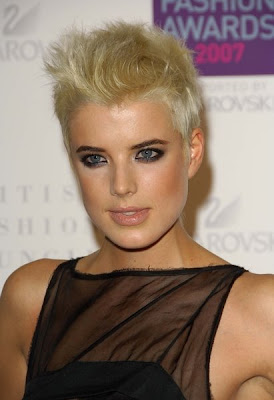 Agness Deyn short hair cuts