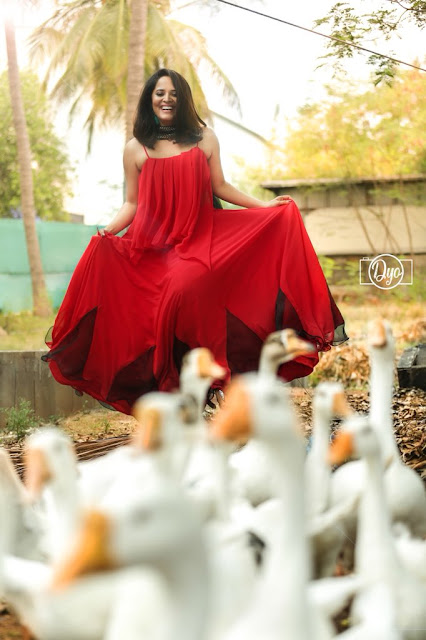 Anasuya Bharadwaj hot photoshoot pics