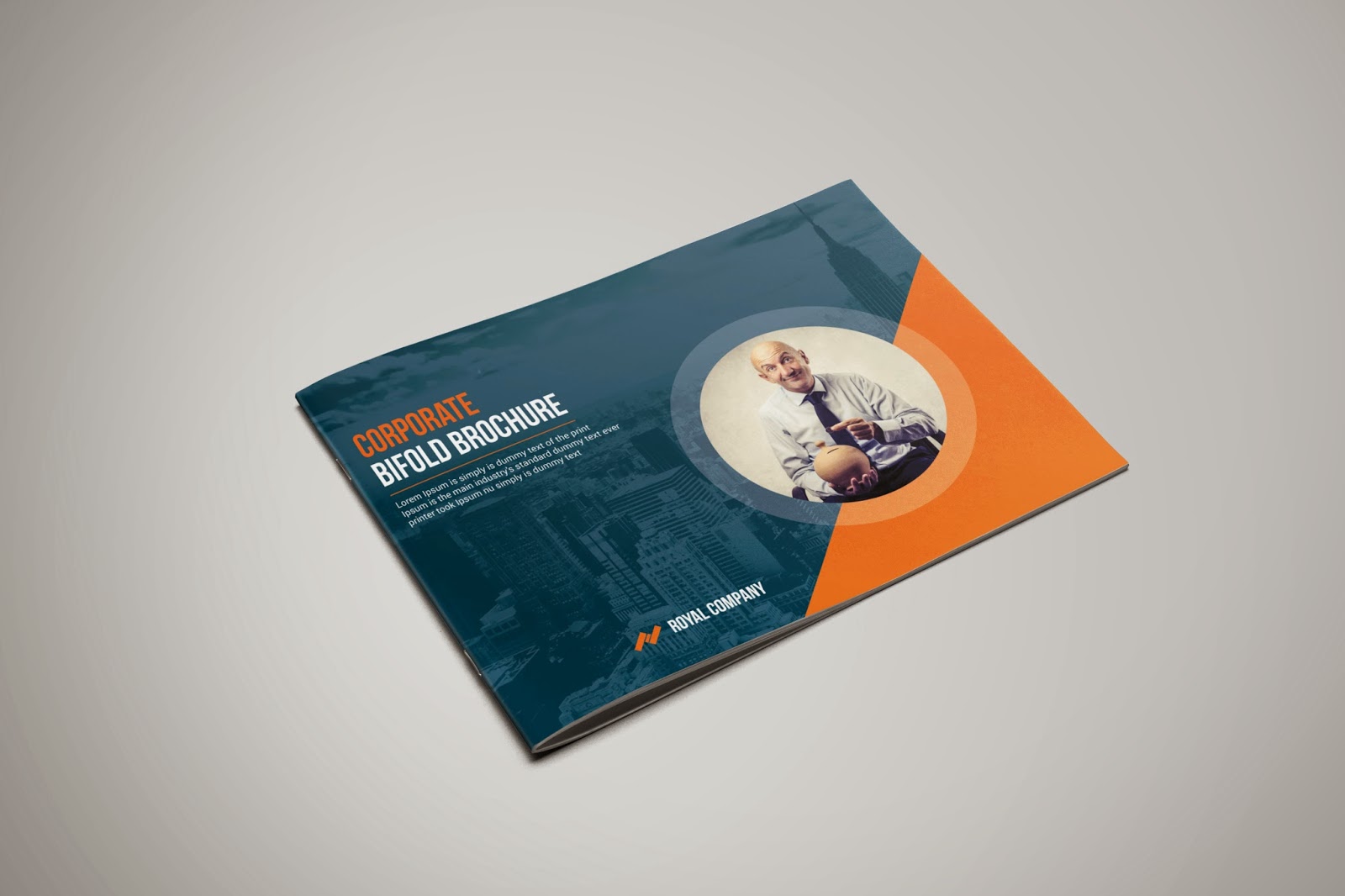 8 Pages Landscape Corporate Brochure