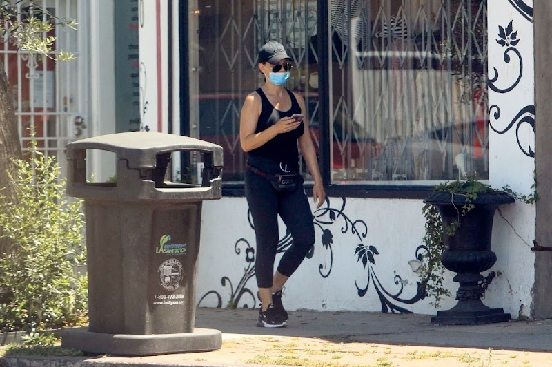 Jordana Brewster Clicked Outside in Beverly Hills 6 May -2020