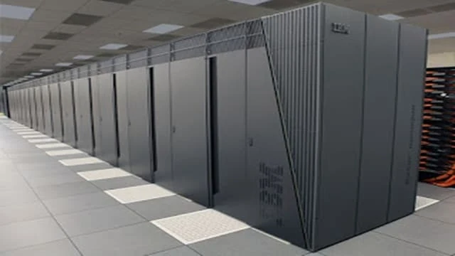 Supercomputer