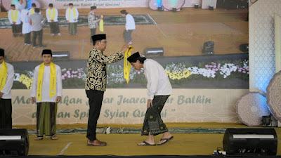Gubernur Jawa Barat Wisuda 2.000 Penghafal Al-Qur'an Program Sadesha 