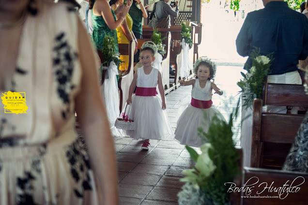 boda en playa, beach wedding, Oaxaca, México, Bodas Huatulco, Wedding Planner