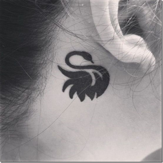 black_swan_de_petits_tatouages_pour_les_filles