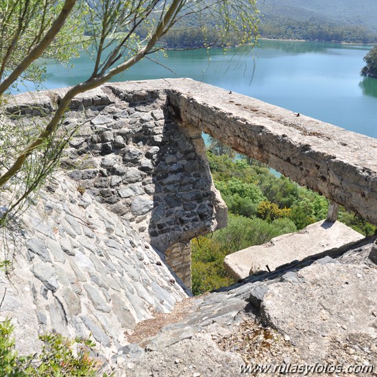 Embalse de los Hurones en Kayak