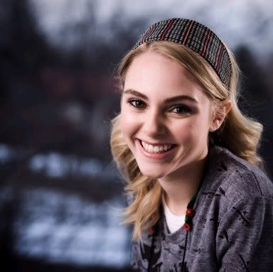  Annasophia Robb Not only is she lovely she 39s tomboyish too