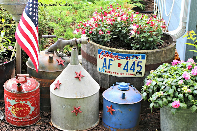 Patriotic Junk Garden Vignettes