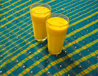 http://cupcakeluvs.blogspot.dk/2015/06/zafrani-mango-milkshake.html