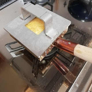 銅の玉子焼き器でフレンチトースト