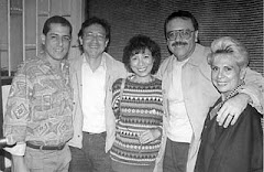 AQUI VEMOS A GRANDES MAESTROS DEL MICROFONO: JAVIER LISHNER,GERARDO MANUEL Y DIANA GARCIA