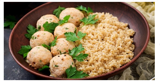 Albóndigas de quinoa con brócoli y coliflor