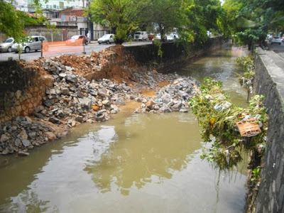 Canal do Lucaia depois da enchente da semana passada