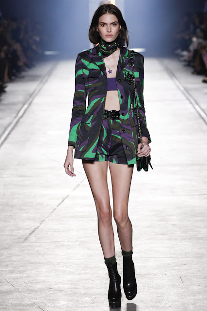 Estampado de camuflaje Versace SS 2016