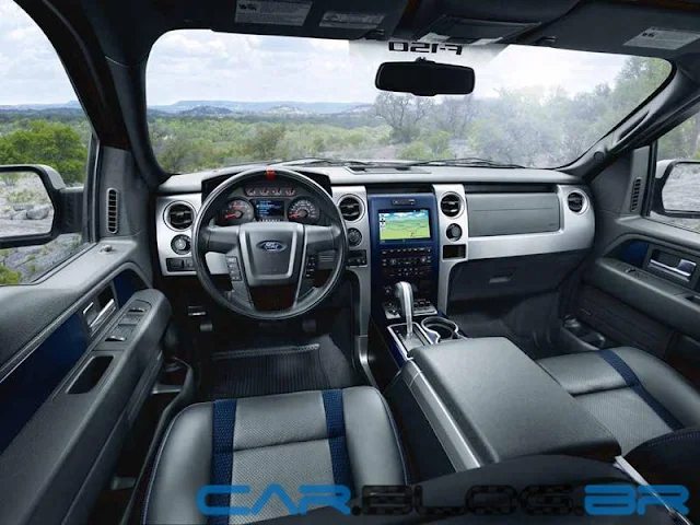 Ford F-150 Raptor SVT - interior