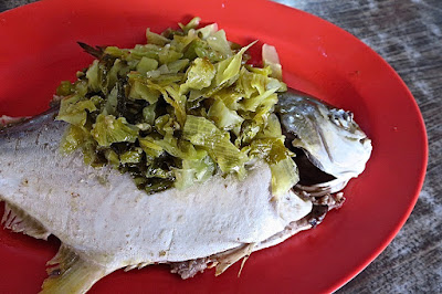 Zai Shun Curry Fish Head (載順咖喱魚頭), golden pomfret