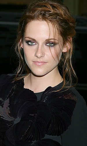 Steal Kristen Stewart's make-up look from the Twilight Saga Eclipse premiere