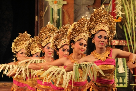 Tarian Tradisional Indonesia I Love Indonesia