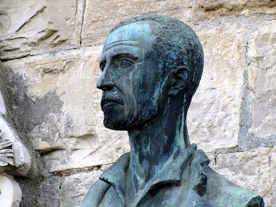 Bust of Enrico Bartelloni, San Marco Gate, Livorno